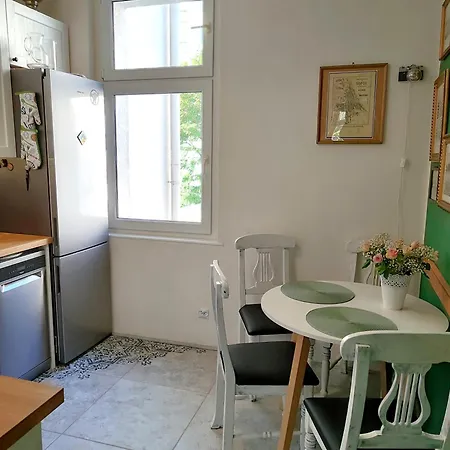Kamienica U Artystow Δωμάτια σε οικογενειακή κατοικία *